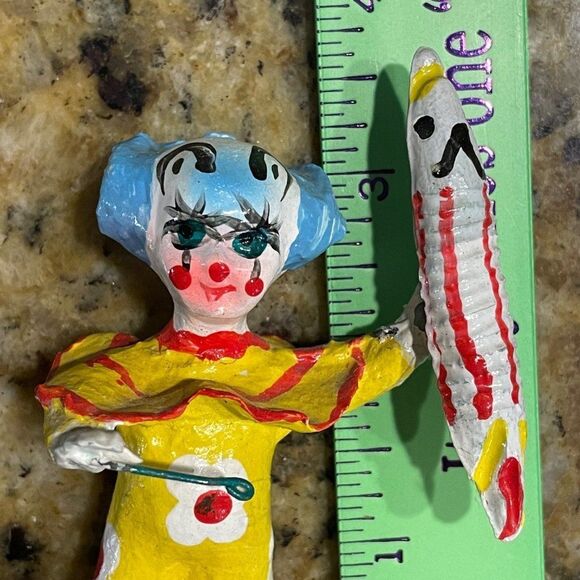 Set of two paper mache Clowns, colorful and unique Mexican Folk Art - Picture 6 of 12